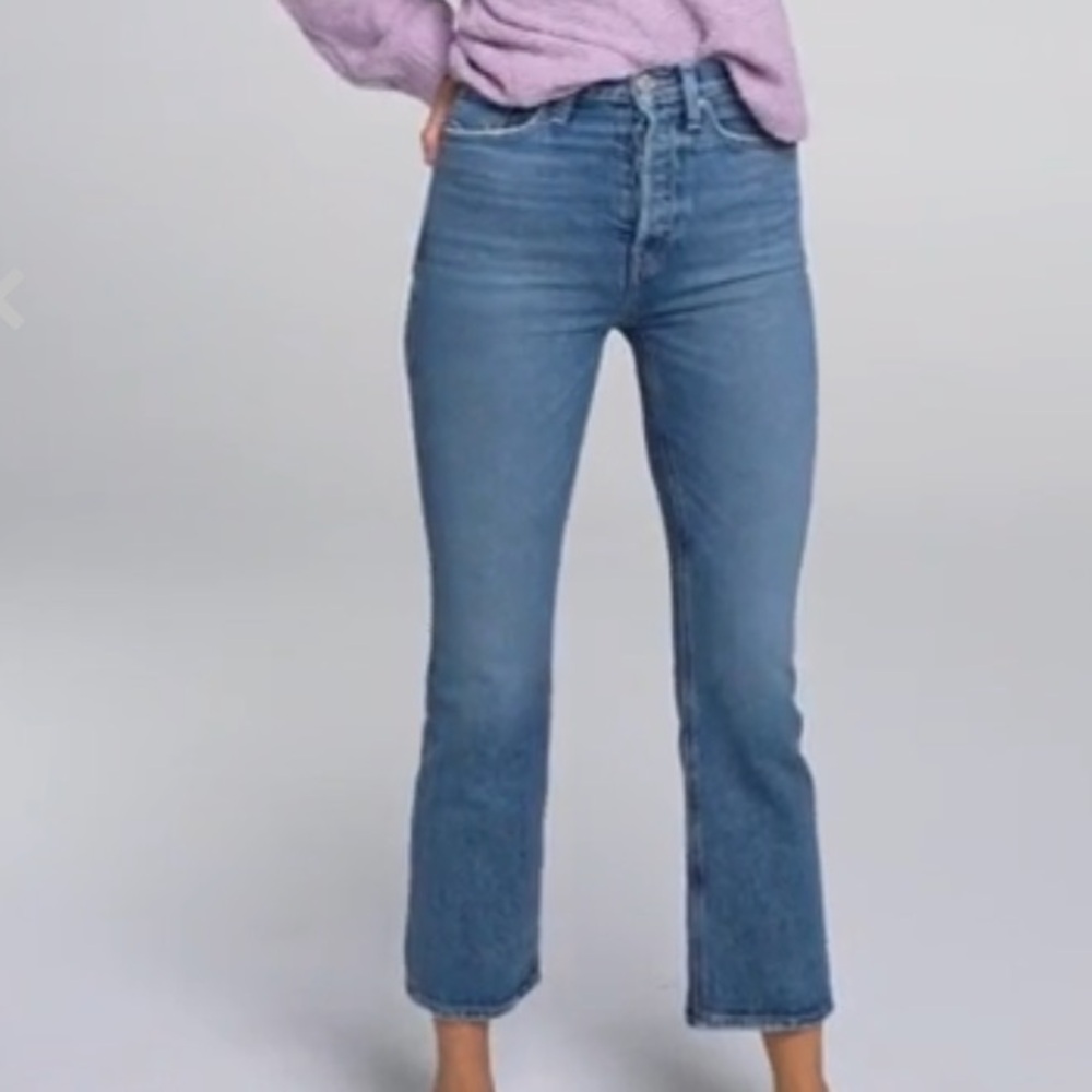 HUDSON Faye Ultra High-Rise Bootcut Crop Jean . New